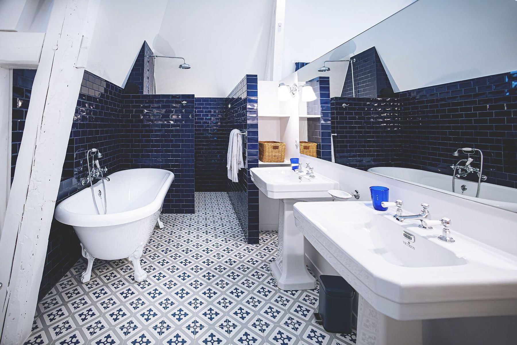 Chateau Beaune villa photo.